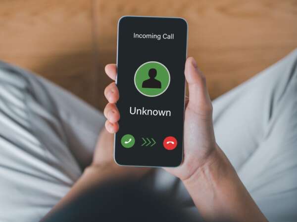 Unmask the person calling from an unknown number