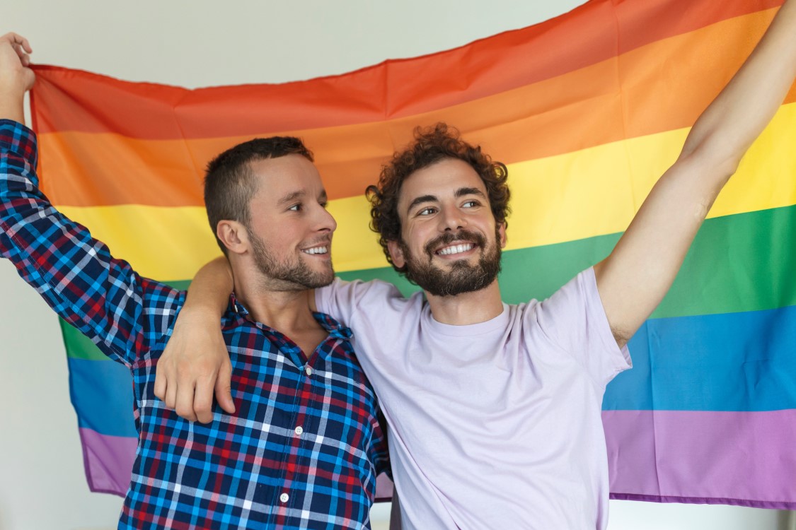 Online gay dating’s pros and cons